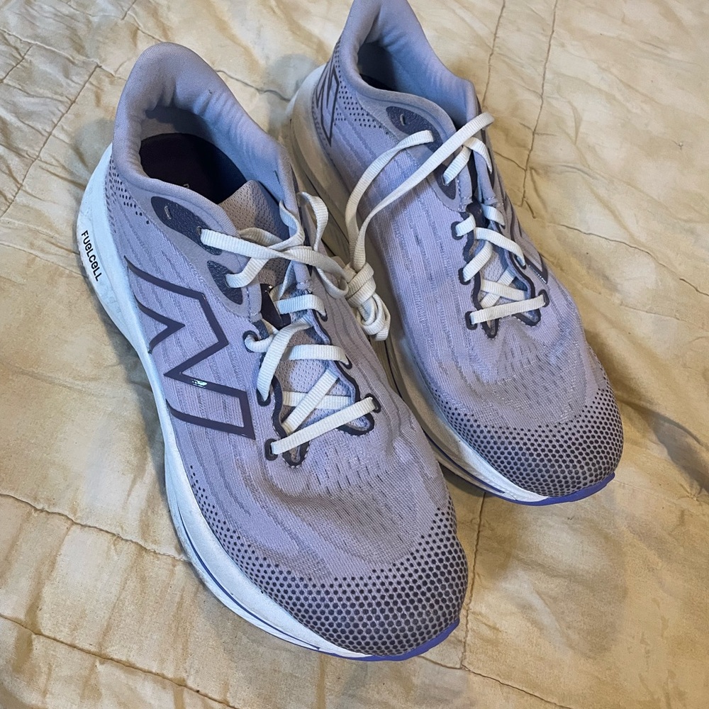 New Balance FuelCell Sneakers size 10